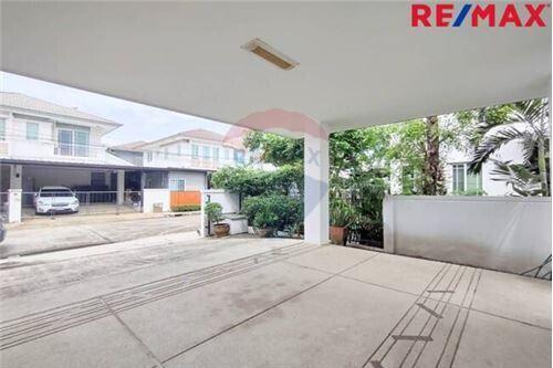 175 Sqm., 3 Beds Townhouse listed for ฿ 6,300,000.