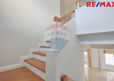 175 Sqm., 3 Beds Townhouse listed for ฿ 6,300,000.