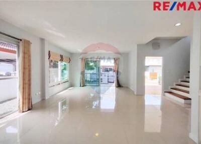 175 Sqm., 3 Beds Townhouse listed for ฿ 6,300,000.