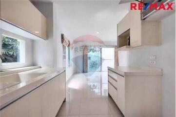 175 Sqm., 3 Beds Townhouse listed for ฿ 6,300,000.