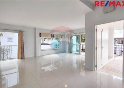 175 Sqm., 3 Beds Townhouse listed for ฿ 6,300,000.