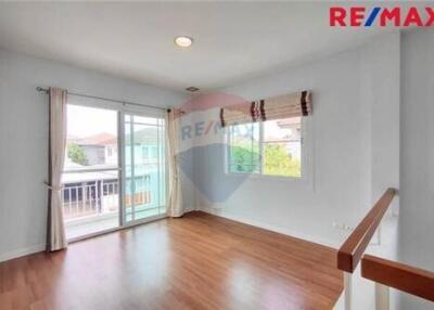 175 Sqm., 3 Beds Townhouse listed for ฿ 6,300,000.