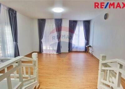 225 Sqm., 3 Beds Townhouse listed for ฿ 4,990,000.