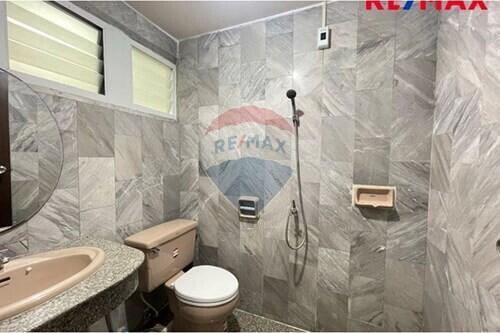 250 Sqm., 3 Beds Townhouse listed for ฿ 4,300,000.