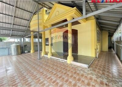 250 Sqm., 3 Beds Townhouse listed for ฿ 4,300,000.