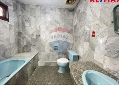 250 Sqm., 3 Beds Townhouse listed for ฿ 4,300,000.