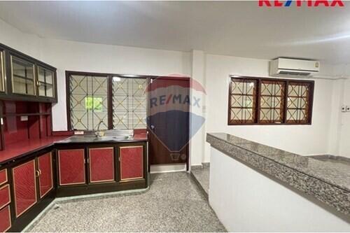 250 Sqm., 3 Beds Townhouse listed for ฿ 4,300,000.