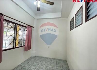 250 Sqm., 3 Beds Townhouse listed for ฿ 4,300,000.