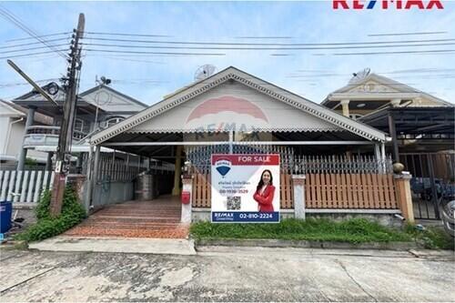 250 Sqm., 3 Beds Townhouse listed for ฿ 4,300,000.