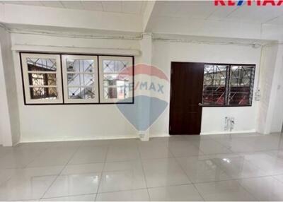 250 Sqm., 3 Beds Townhouse listed for ฿ 4,300,000.