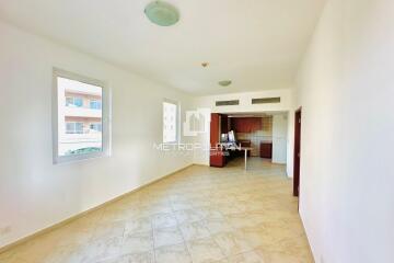 Vacant Now  Corner Unit  Well Maintained