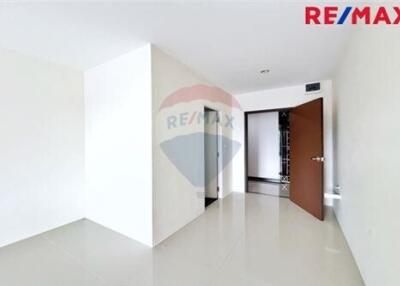 30 Sqm., 1 Bed Condo listed for ฿ 1,500,000.