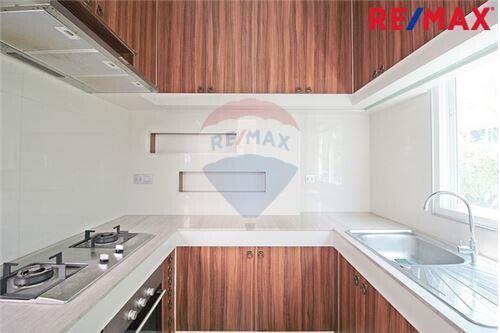 378 Sqm., 4 Beds Townhouse listed for ฿ 25,000,000.