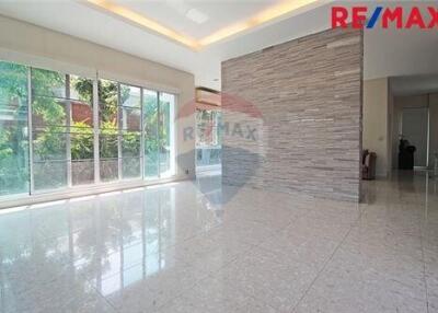 378 Sqm., 4 Beds Townhouse listed for ฿ 25,000,000.