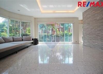 378 Sqm., 4 Beds Townhouse listed for ฿ 25,000,000.