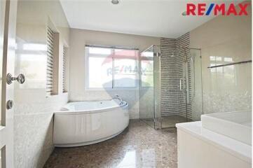 378 Sqm., 4 Beds Townhouse listed for ฿ 25,000,000.