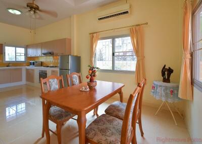 3 Bed House For Rent In East Pattaya - Classic Home 2