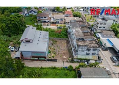 98 Sqm. Land listed for ฿ 4,900,000.