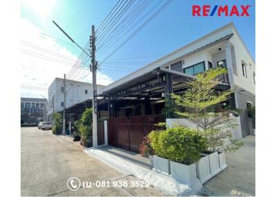 101 Sqm., 2 Beds Townhouse listed for ฿ 2,600,000.