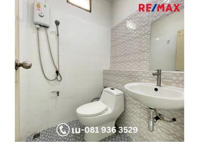 101 Sqm., 2 Beds Townhouse listed for ฿ 2,600,000.