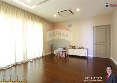 390 Sqm., 4 Beds, 5 Baths Townhouse listed for ฿ 19,900,000.