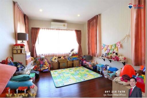 390 Sqm., 4 Beds, 5 Baths Townhouse listed for ฿ 19,900,000.