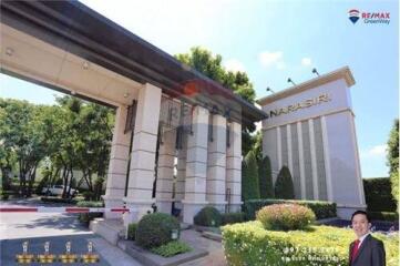 390 Sqm., 4 Beds, 5 Baths Townhouse listed for ฿ 19,900,000.