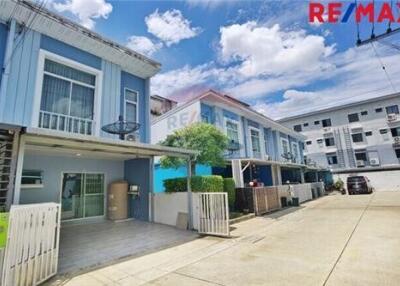 120 Sqm., 3 Beds Townhouse listed for ฿ 2,490,000.