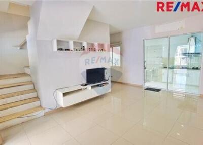 120 Sqm., 3 Beds Townhouse listed for ฿ 2,490,000.