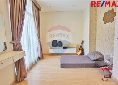 120 Sqm., 3 Beds Townhouse listed for ฿ 2,490,000.