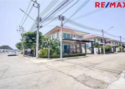 203 Sqm., 4 Beds Townhouse listed for ฿ 5,200,000.