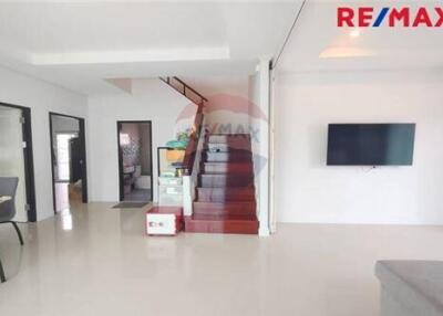 203 Sqm., 4 Beds Townhouse listed for ฿ 5,200,000.