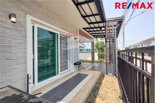 203 Sqm., 4 Beds Townhouse listed for ฿ 5,200,000.