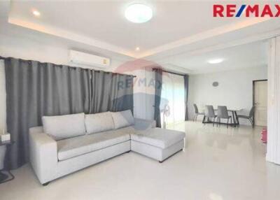 203 Sqm., 4 Beds Townhouse listed for ฿ 5,200,000.