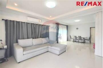 203 Sqm., 4 Beds Townhouse listed for ฿ 5,200,000.