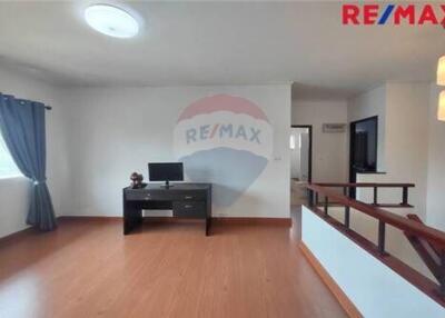 203 Sqm., 4 Beds Townhouse listed for ฿ 5,200,000.