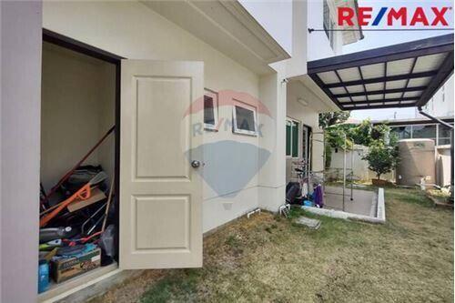 203 Sqm., 4 Beds Townhouse listed for ฿ 5,200,000.