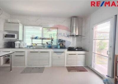 203 Sqm., 4 Beds Townhouse listed for ฿ 5,200,000.