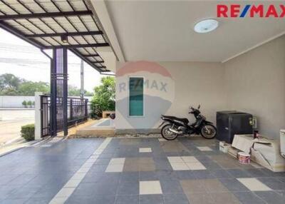 203 Sqm., 4 Beds Townhouse listed for ฿ 5,200,000.