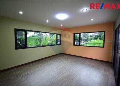 158 Sqm., 3 Beds Townhouse listed for ฿ 25,000./Month