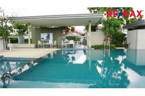 158 Sqm., 3 Beds Townhouse listed for ฿ 25,000./Month