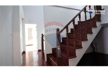 576 Sqm., 6 Beds Townhouse listed for ฿ 30,000,000.