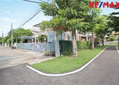 150 Sqm., 3 Beds Townhouse listed for ฿ 5,600,000.