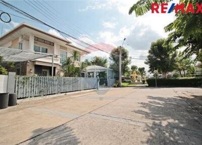 150 Sqm., 3 Beds Townhouse listed for ฿ 5,600,000.