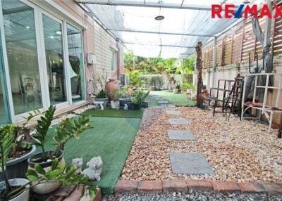 150 Sqm., 3 Beds Townhouse listed for ฿ 5,600,000.