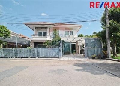 150 Sqm., 3 Beds Townhouse listed for ฿ 5,600,000.