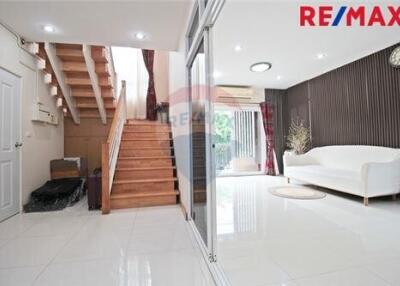 150 Sqm., 3 Beds Townhouse listed for ฿ 5,600,000.