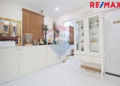 150 Sqm., 3 Beds Townhouse listed for ฿ 5,600,000.