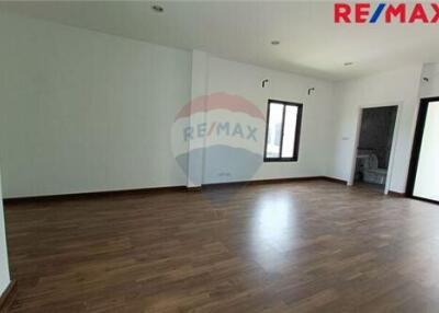 170 Sqm., 3 Beds Townhouse listed for ฿ 6,500,000.