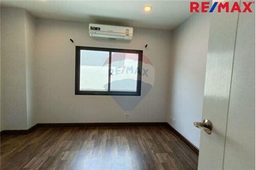 170 Sqm., 3 Beds Townhouse listed for ฿ 6,500,000.